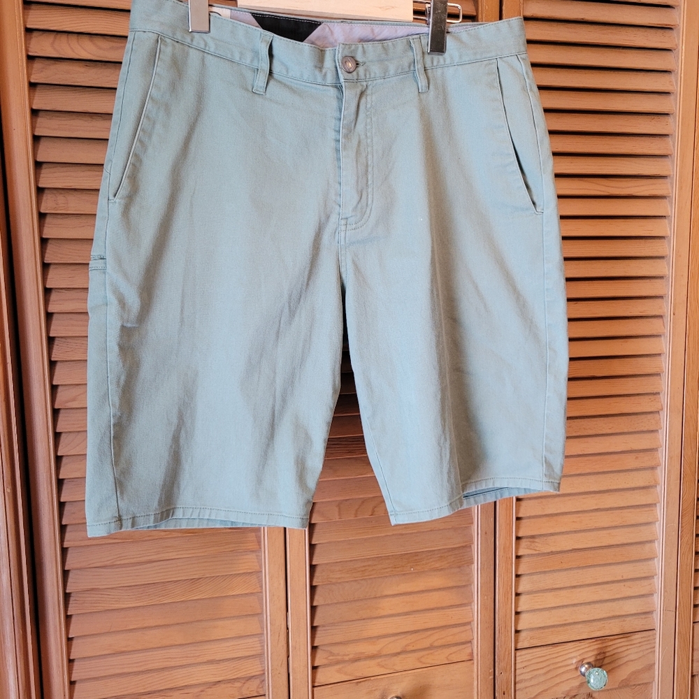 Volcom Khaki Green Cargo Shorts